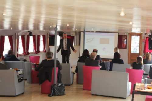 2016_Paris_Conference-800 × 533 Aquisição de consultoria 2.0