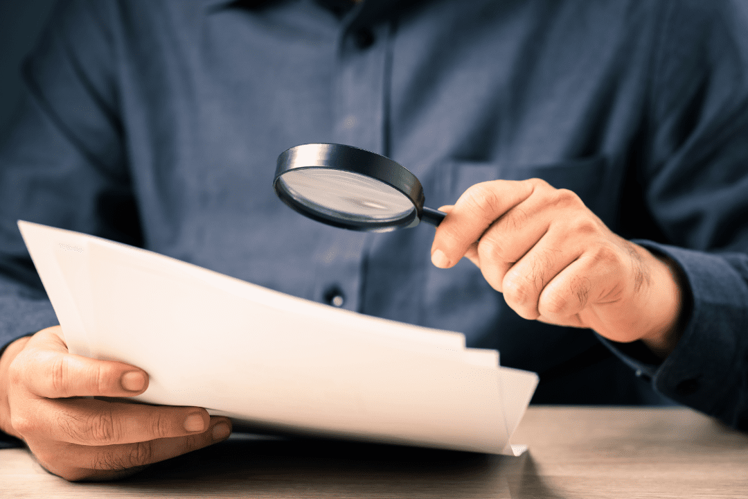 Evaluate Consulting Proposals Like a Pro: Don’t Swipe Left on the Wrong Consultant 4 Avalie as propostas de consultoria como um profissional: Não passe o dedo para a esquerda no consultor errado